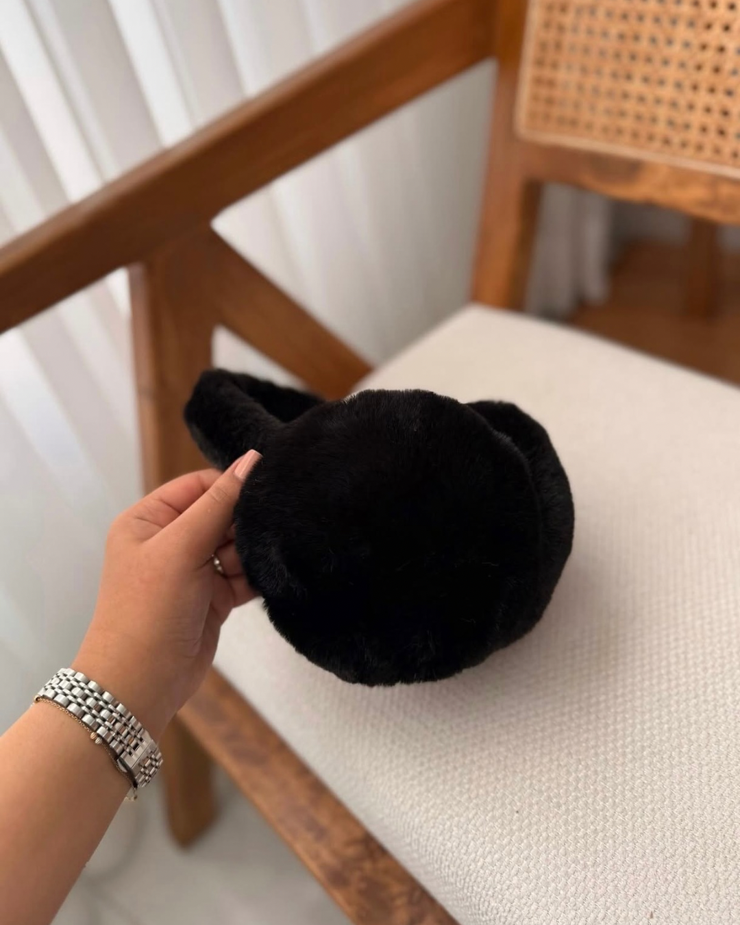 CACHE OREILLE EN FORRURE