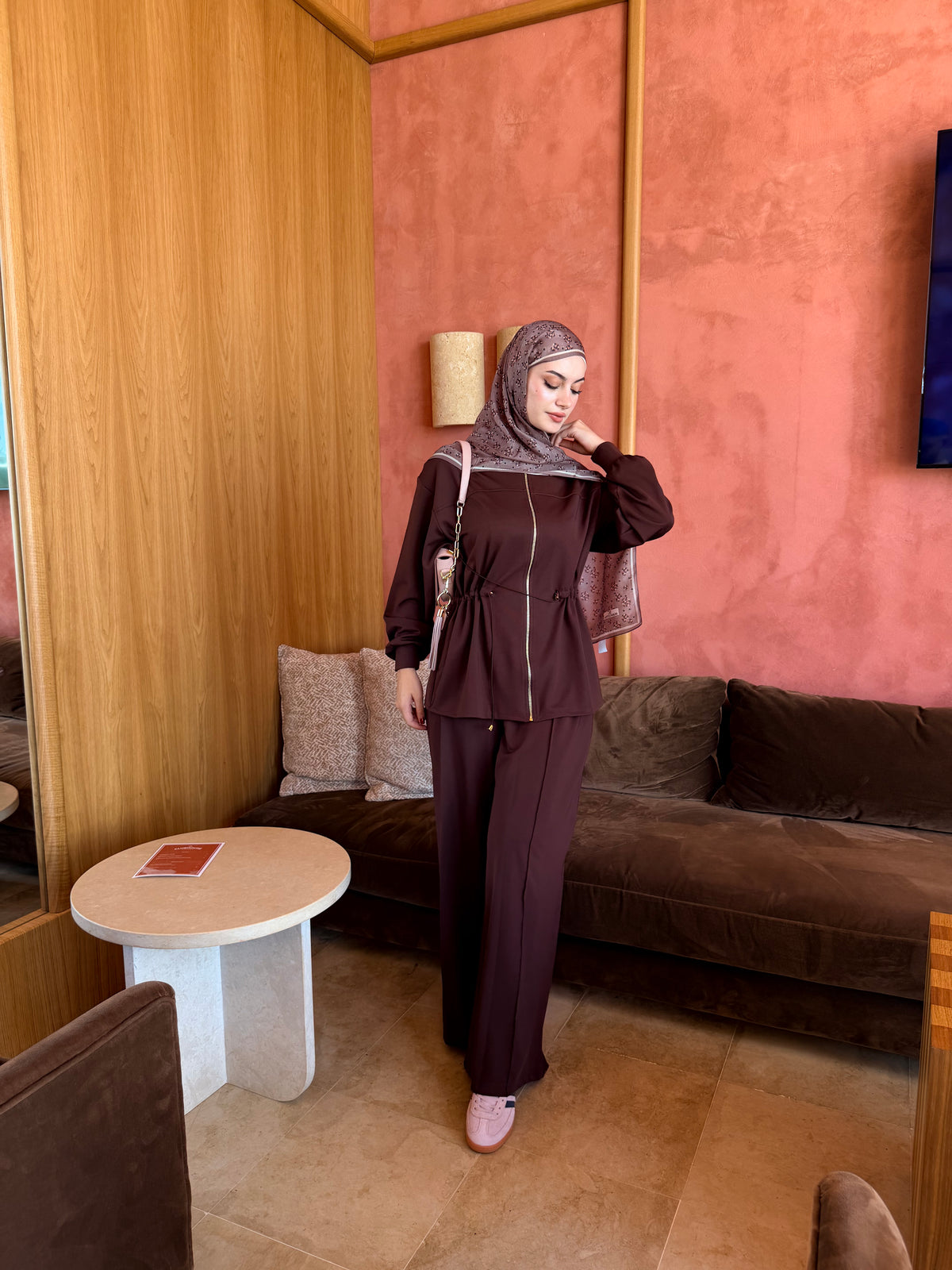SET PERFORMA BROWN