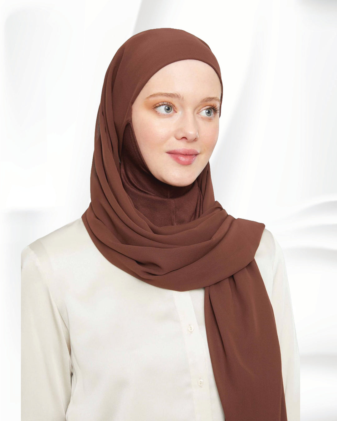 FOULARD MOUSSELINE AVEC BONNET CAGOULE INTÉGRÉE