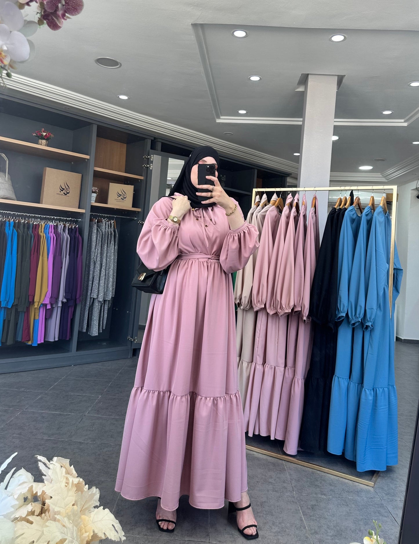 ROBE HASNA