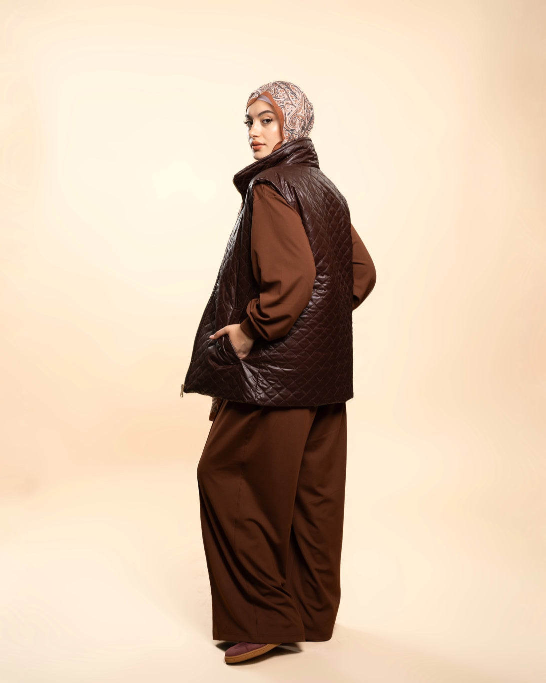 𝐕𝐞𝐬𝐭𝐞 𝐬𝐚𝐧𝐬 𝐦𝐚𝐧𝐜𝐡𝐞 𝐞𝐧 𝐬𝐞𝐦𝐢 𝐯𝐮𝐢𝐫