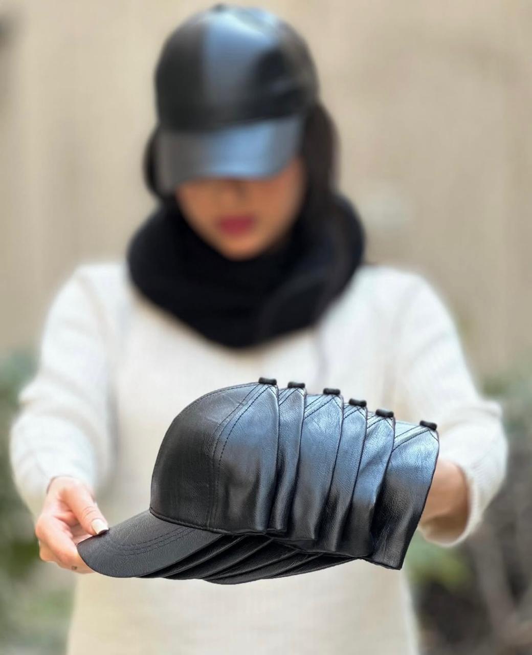 Casquette En Cuir